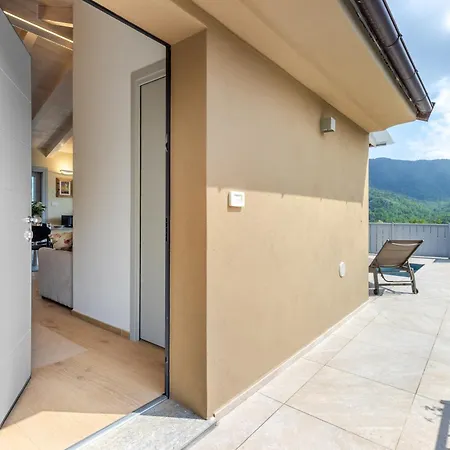 Hostdomus - Acqualy With Private Pool Appartement