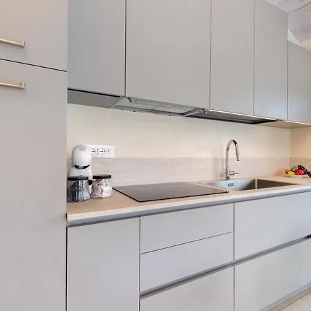Hostdomus - Acqualy With Private Pool Appartement *