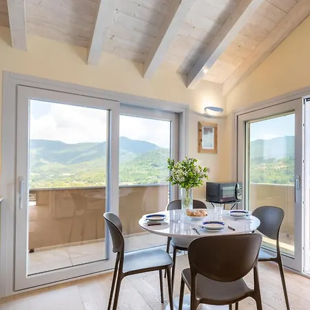 Hostdomus - Acqualy With Private Pool Daire