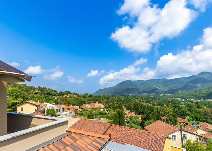 Hostdomus - Acqualy With Private Pool *