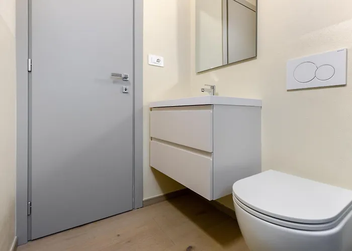 Hostdomus - Acqualy With Private Pool