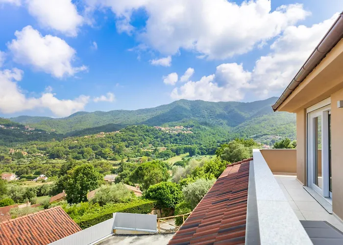 Hostdomus - Acqualy With Private Pool