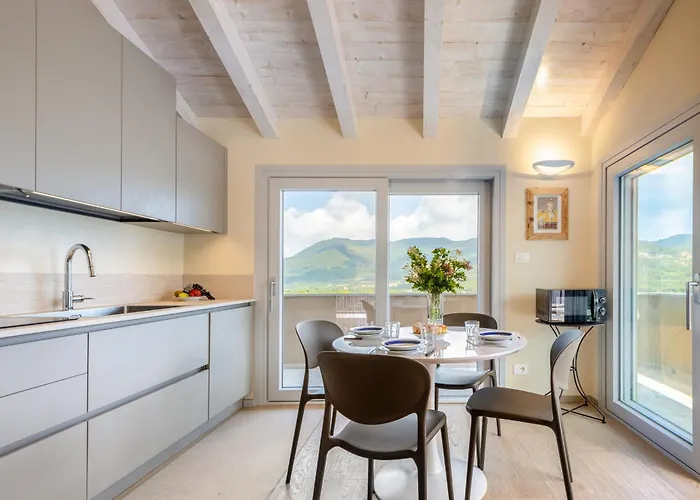 Hostdomus - Acqualy With Private Pool