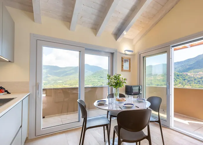 Hostdomus - Acqualy With Private Pool Apartment