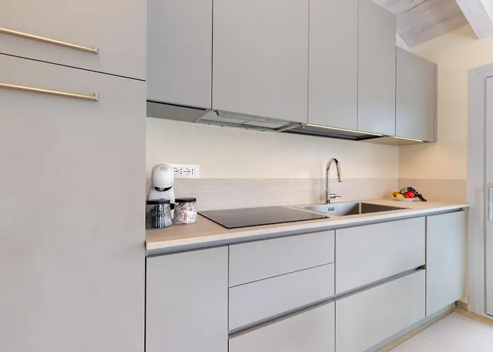 Hostdomus - Acqualy With Private Pool Apartment *